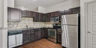 Flats on Tanglewilde Gallery 24