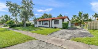 2422 NW 175th Ter Gallery 1