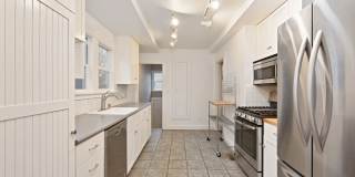 Charming 3 Bedroom/2 Bath Craftsman Home for Lease in Phinney/Greenlake Gallery 6
