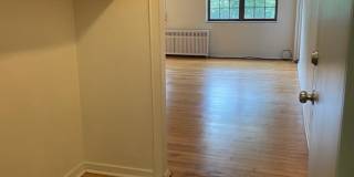 5424 Fifth Avenue Gallery 28