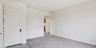 Oak Grove Gallery 47