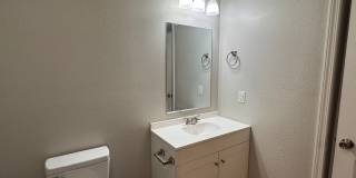 3 bed 2 bath Duplex. Gallery 13