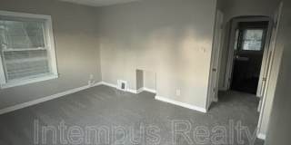 692 S Wheatland Ave Gallery 14