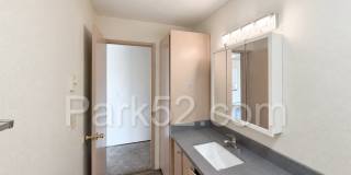 1/2 Off the First Full Month! 2nd Floor 2 Bedroom Spacious Apartment with Renovated Kitchen! Gallery 8
