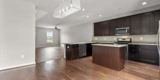 9442 ADELAIDE Lane Gallery 12