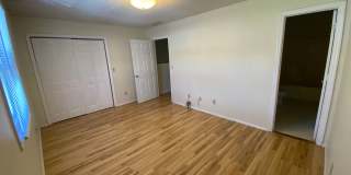 3 Bed/2.5 Bath Bloomington Townhouse Gallery 8