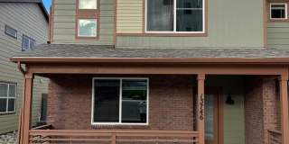 3BR Townhome with Mountain Views – Prime Via Varra Location (Broomfield) Easy Commute to Boulder & Denver Gallery 1