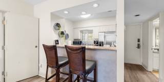 Furnished Resort 2/2 Condo, on Golf Course, Lake Views Gallery 22
