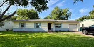 122 Meadowbrook St Gallery 1