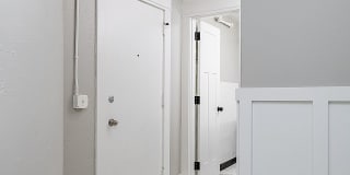 Elegant Renovation! HUGE 1 Bed 1 Bath Available Now! Gallery 56