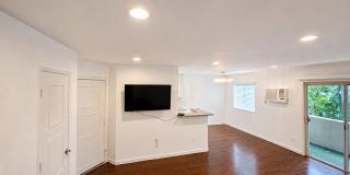 1351 N Orange Drive Gallery 22