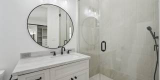 4539 Longridge Avenue Gallery 25