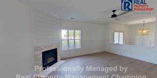 Beautifully Updated 2 BD/2 BA with Screened Porch & Modern Finishes Gallery 3