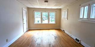 Oakview Elementary, 1042 Ada 3 bedroom house with basement Gallery 3