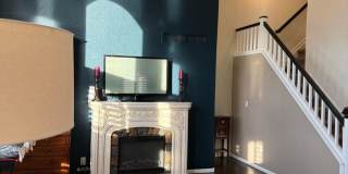 Move in Special- Beautiful Furnished 3 Bedroom/2.5 Bathroom Single Family Home with Flexible Lease terms. Gallery 8