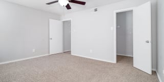 The Broadwater at Salado Creek Gallery 18