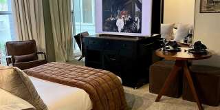 220 Coast Blvd unit: 2M Gallery 1