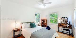 1419 NE 4th Ct Gallery 19