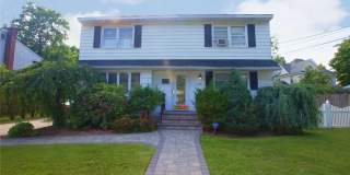 8 Hallock Street Gallery 1