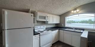 Super Cool 1 Bedroom House at Linoma Beach! Gallery 1