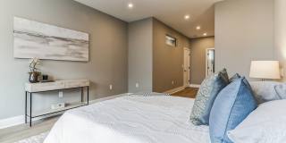 Huge 4 bed 3 bath home in point breeze. MODERN, PATIO, ROOF DECK JULY 15 Gallery 23