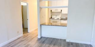 1 bedroom end unit with no upper or lower neighbors! Gallery 6