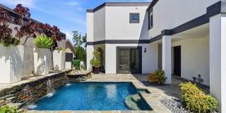 Luxury waterfront living in Calabasas Luxury waterfront living in Calabasas Gallery 6