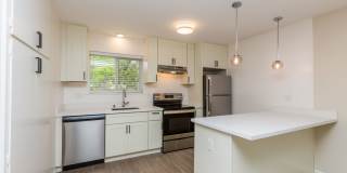 472 Jean Street Gallery 4