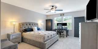 6Bds/7 Bths Massive Estate home overlooking a pond in an amenity-rich community Gallery 55