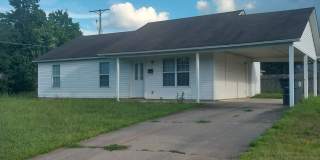 West Academy Cottage Style Home Gallery 1