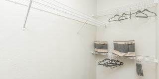 Sola Gallery 27