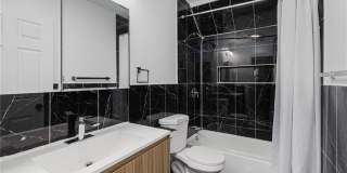 30 Cypress Street Gallery 11