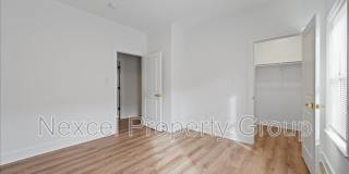 1072 Bruce Street Gallery 14