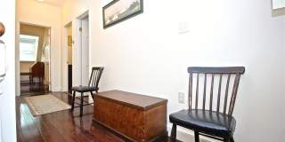 434 BELLEVUE Avenue Gallery 19