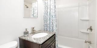 Peninsula Grove Apartments at Town Center Gallery 31