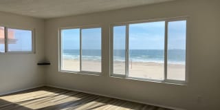 Surfside Colony Gated Community - Tri-Level Beachfront | 4Bd/2.5Ba | Ocean Views Gallery 17