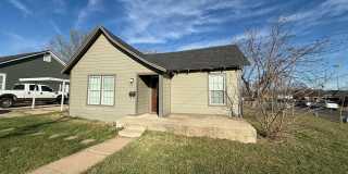 Charming 2-Bed, 1-Bath Home in the Heart of Waco! Gallery 1