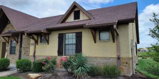 College Station - 3 bedrooms / 3 Baths Townhome in the Barracks! Gallery 1