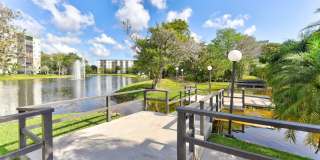 Bright & Spacious 1BR Retreat Near Beaches & Shopping Gallery 24
