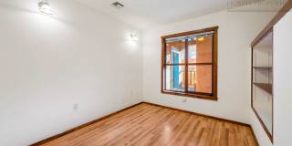 UNFURNISHED Inviting Studio Apartment in the Heart of Downtown Gallery 34