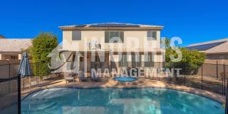 Beautiful Large Furnished Home w/A Pool Gallery 31