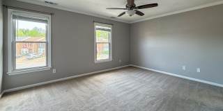 Double En-Suite Townhome Gallery 25