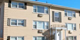 5041 N East River Road Gallery 1