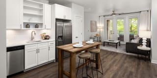 Tapestry at Brentwood Town Center Gallery 13