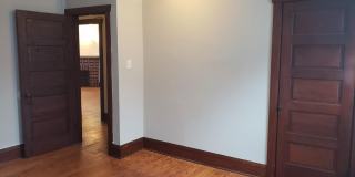 102 E BROAD Street Gallery 26