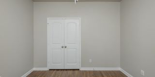 Beautifully designed and thoughtfully maintained duplex Gallery 31