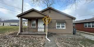$500 OFF MOVE IN COSTS! MUST SEE UNITS! Close to Bethel Park, Updated 3 Bedroom/1 Bathroom with Detached Garage Available NOW! Gallery 1