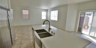 3041 Lake Como Avenue Gallery 10