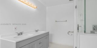 9075 SW 48th Ter Gallery 22