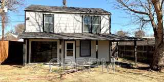 2004 30th Street Gallery 1